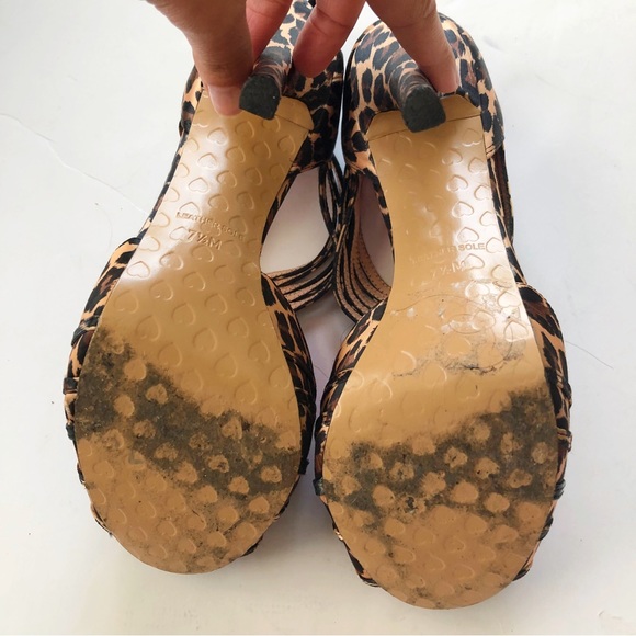 Betsey Johnson Strappy Peep Toe Leopard Heels - Picture 11 of 12